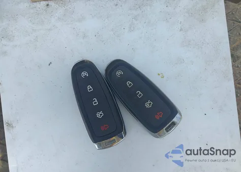 2018 Ford C-Max Hybrid Titanium из США, поврежденный, VIN 1FADP5DU4JL104522